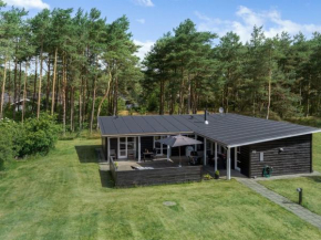 Holiday Home Nele - 400m from the sea by Interhome Hals